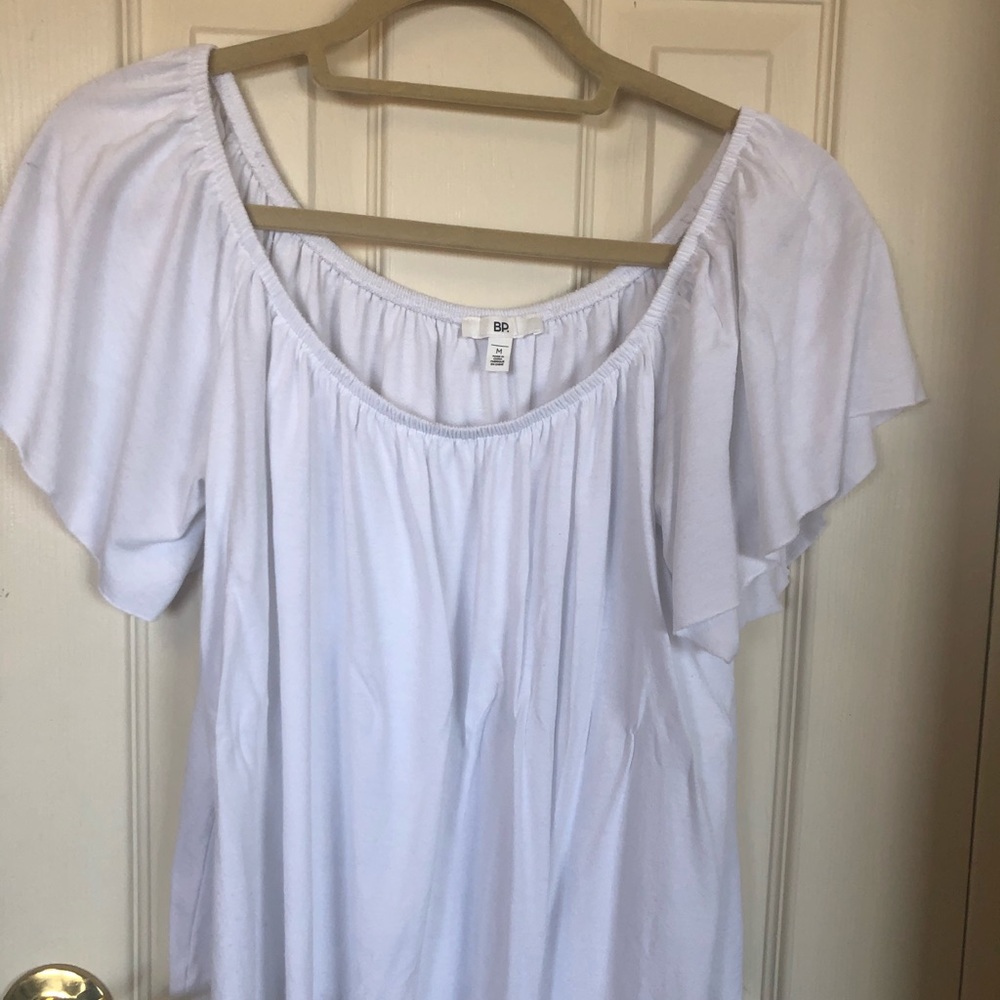 Short sleeved top